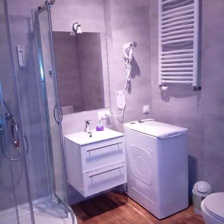 Tulip - Nr 8 Ze Wspolna Lazienka I Kuchnia Stettin